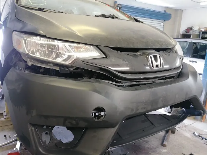 LV AUTOMOTIVE 6