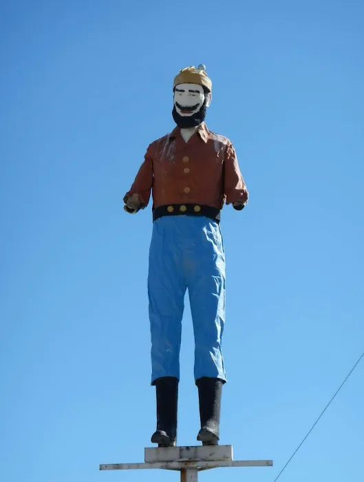 Muffler Man Paul Bunyan 2