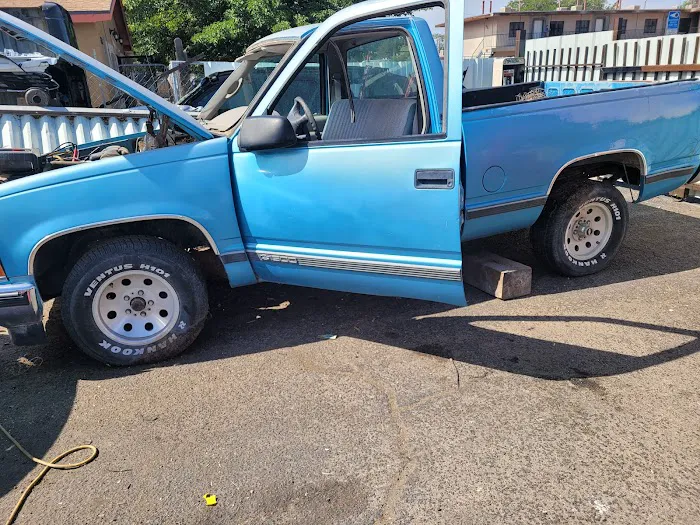 Pedro’s Auto Body Shop 4