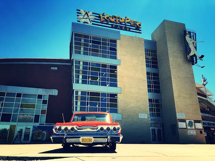 S & V Automotive 1