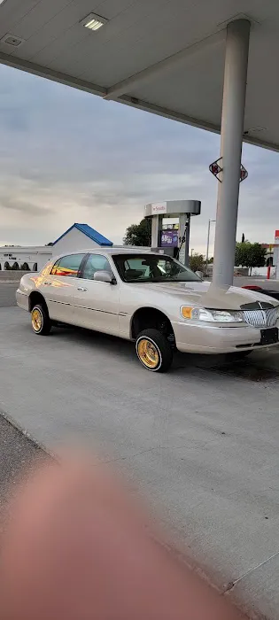 Dominguez Customs LLC 0