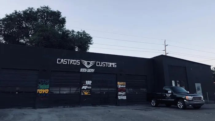 Castro’s-customs 8