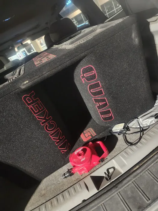 Mesa Radio 8