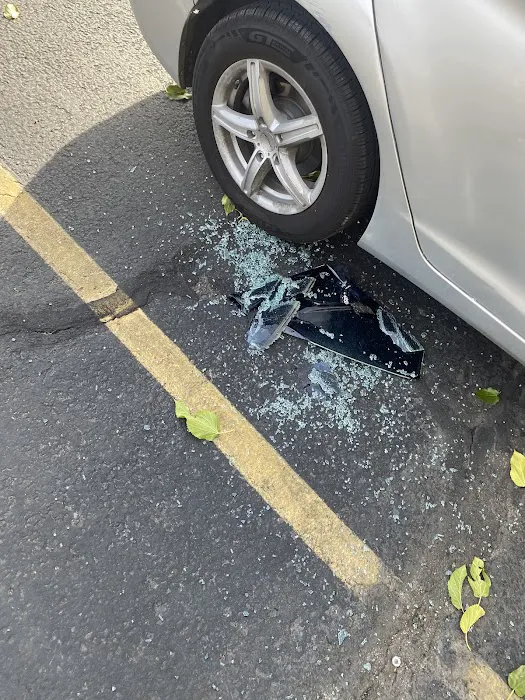 ACCESS 1 AUTO GLASS 3