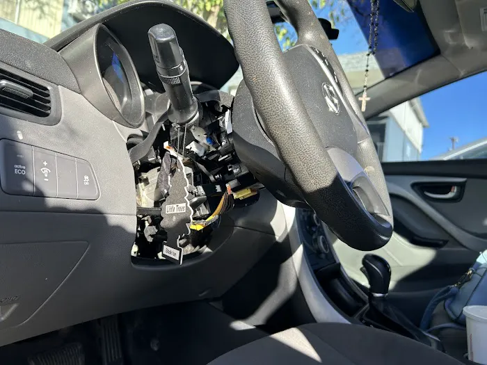 ACCESS 1 AUTO GLASS 1
