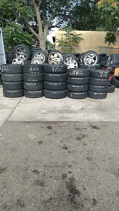 Hernández Romero tire shop 3