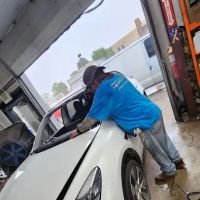 Holguin and sons autoglass