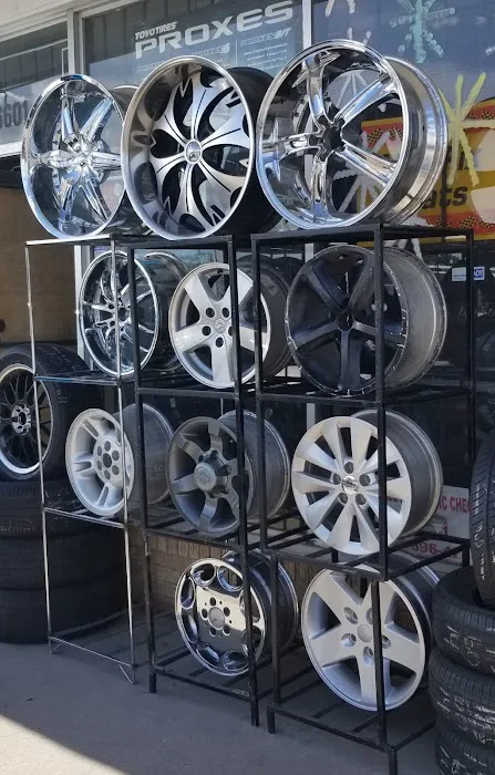 Luna Tires 2
