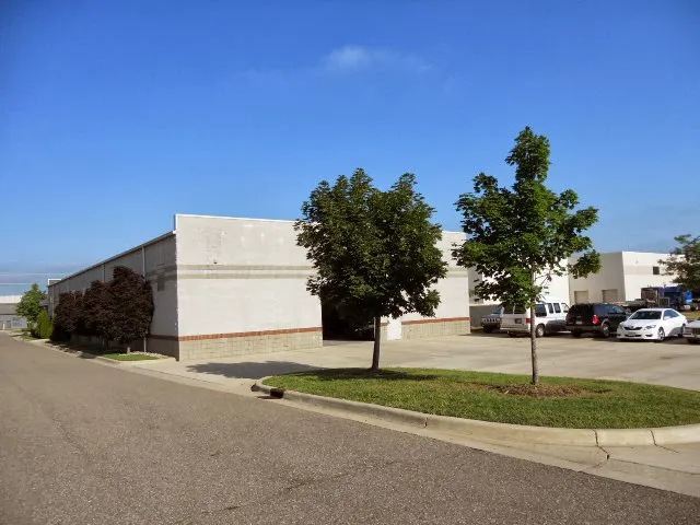 Kar Kraft Collision Center 3