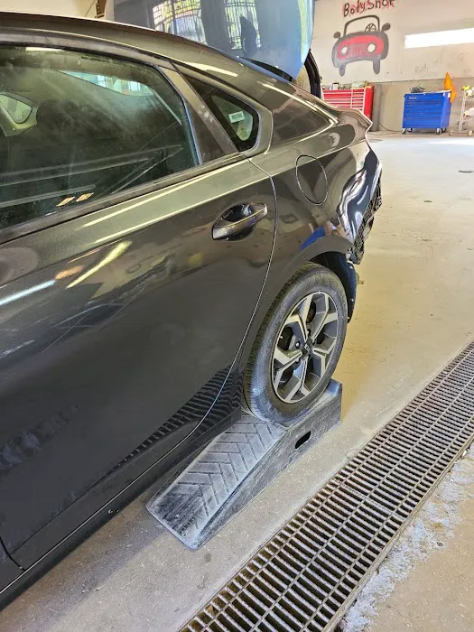 Great Lakes Collision & Frame, LLC. 8