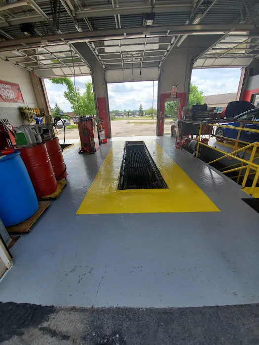 Victory Lane Quick Oil Change (Fenton) 7