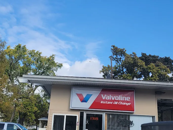 Valvoline Instant Oil Change 4