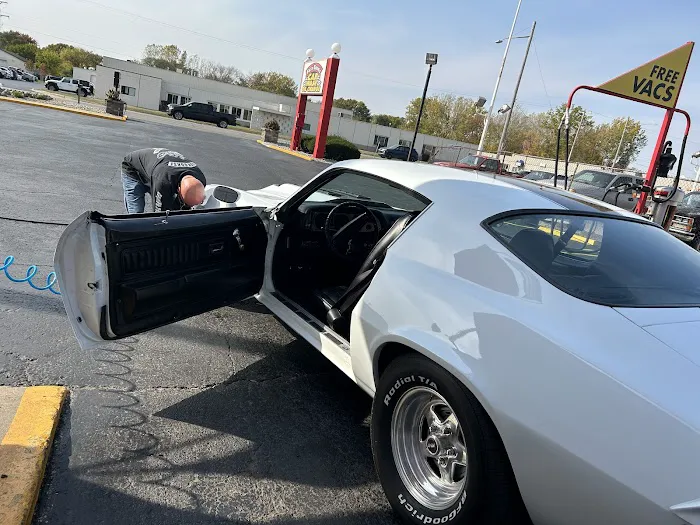 Fast Eddie's Car Wash and Oil Change 2