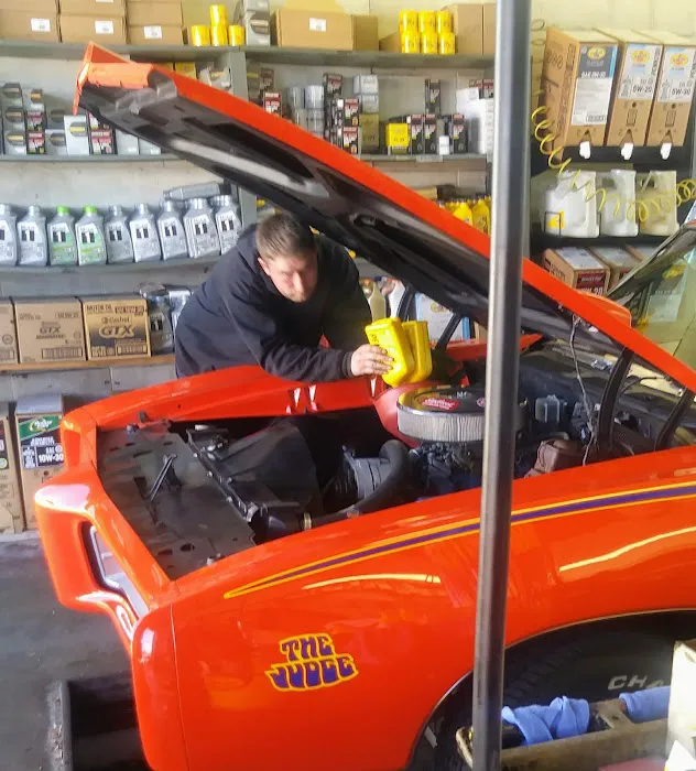 Geyer's Pennzoil 10 Minute Oil Change 1