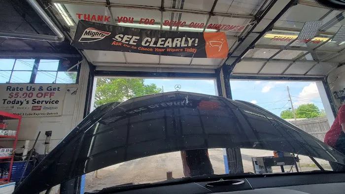 Fast Eddie's Car Wash and Oil Change 7