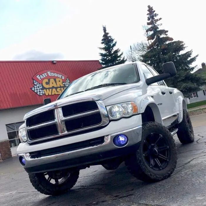 Fast Eddie's Car Wash and Oil Change 4