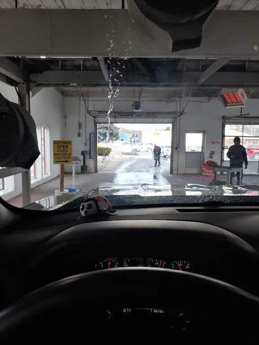 Fast Eddie's Car Wash and Oil Change 2