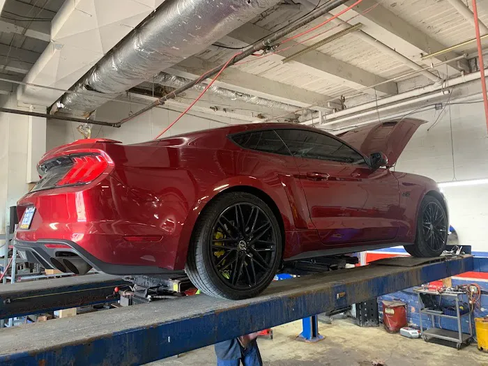 Dick's Auto Service 3