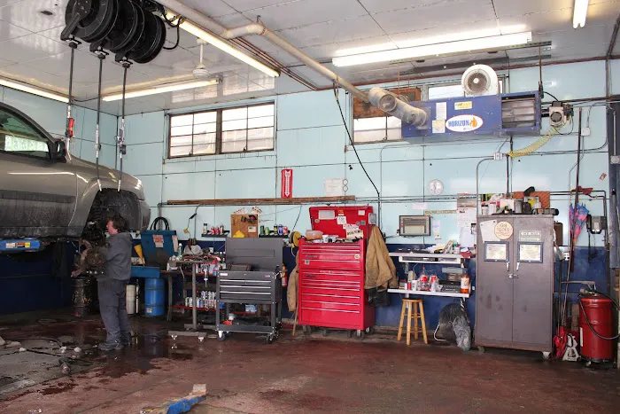 Veenstra's Garage 4