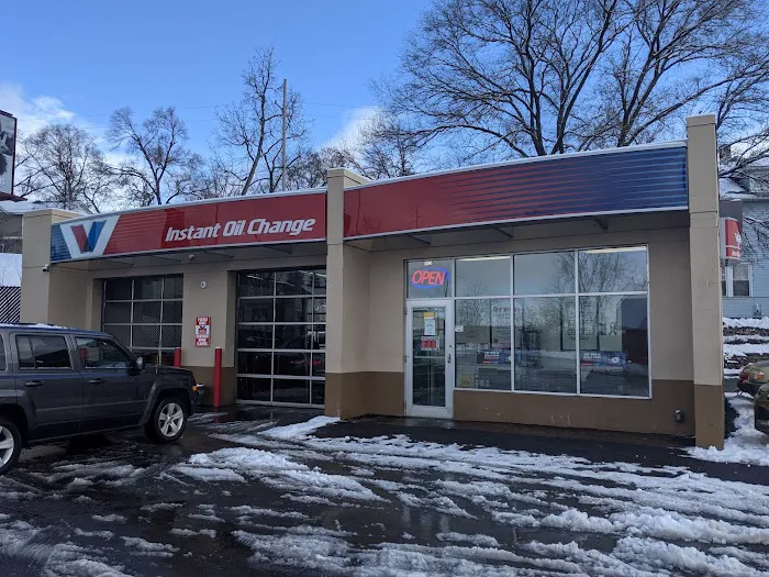 Valvoline Instant Oil Change 6
