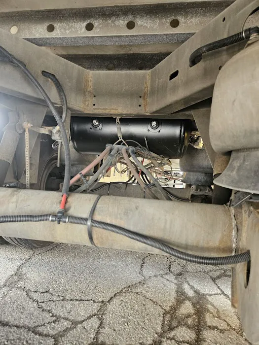 A to Z Truck And Trailer Repair 8