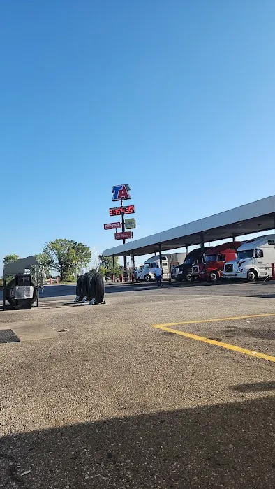 TA Truck Service 3