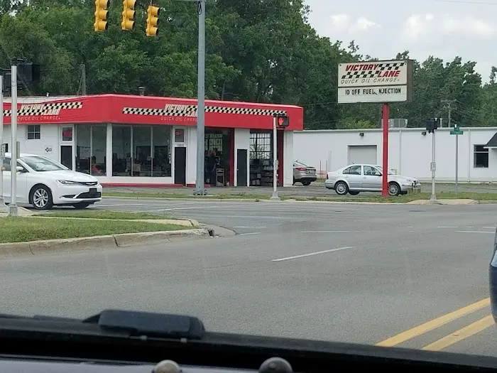 Victory Lane Quick Oil Change (Monroe, N. Monroe St) 7