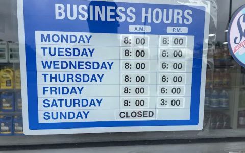 NAPA Auto Parts - M 50 Truck Tractor & Auto