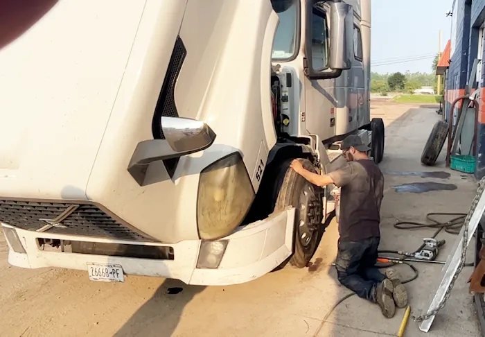 MTIV: Mobile Service & Trailer Repair 9