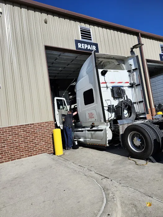 Love’s Truck Care 0