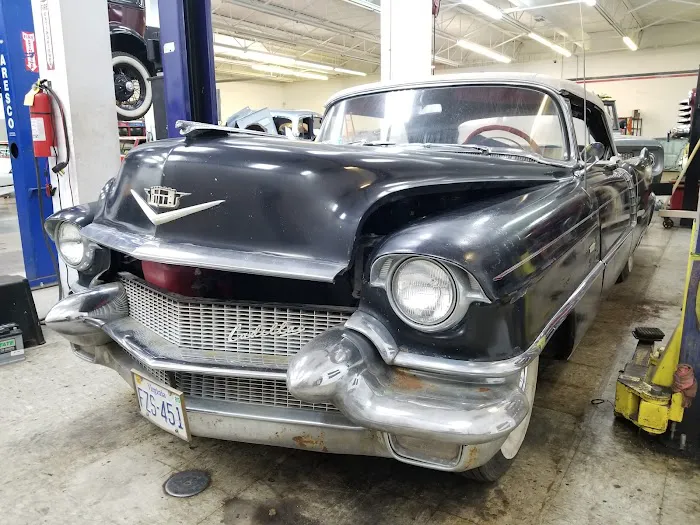 WRENCHERS Hot Rod, Classic, & Muscle Car Shop 2