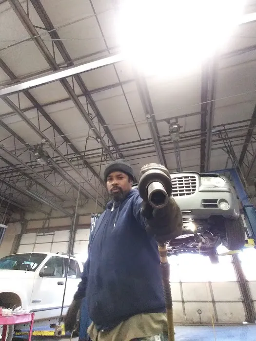 Do-It-Yourself Auto Center 7