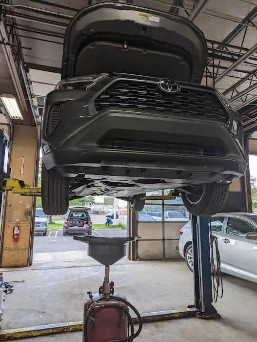 Do-It-Yourself Auto Center 3