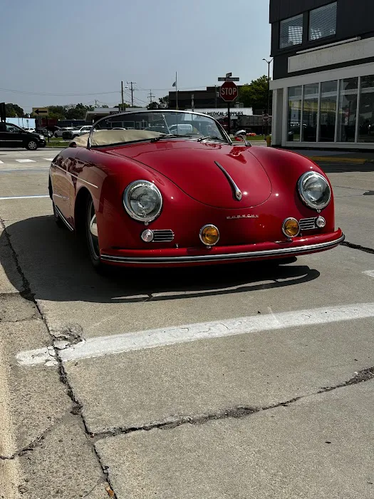 Munk's Motors 0