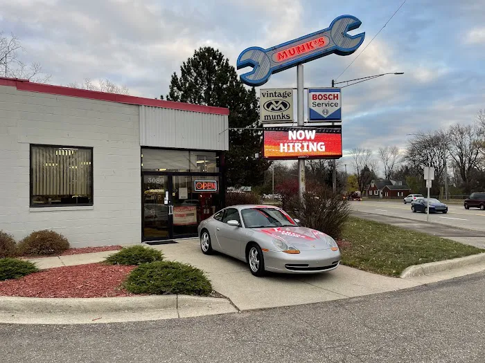 Munk's Motors 7