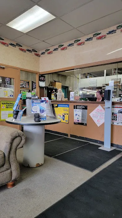 Harold's Frame Shop 5