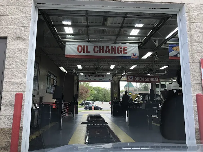Valvoline Instant Oil Change 4
