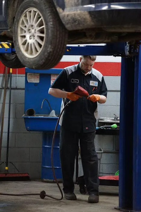 Hal's Auto Clinic 5