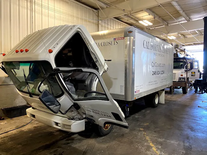 Sellers Commercial Truck Center | Service and Parts Department 9