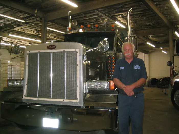 Paul Lucht & Son's Body Shop 9