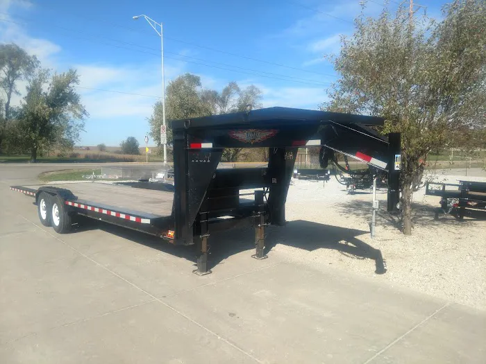 Klute Truck Equipment and H&H trailer sales 5