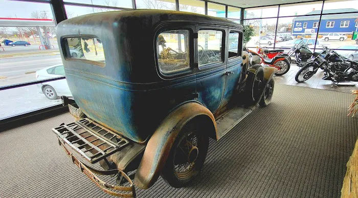 Dingman's Collision Center 9