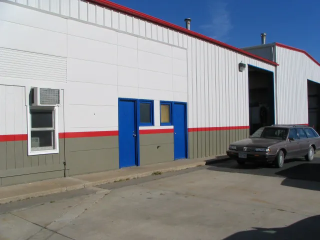 Gene's Auto & Truck 7