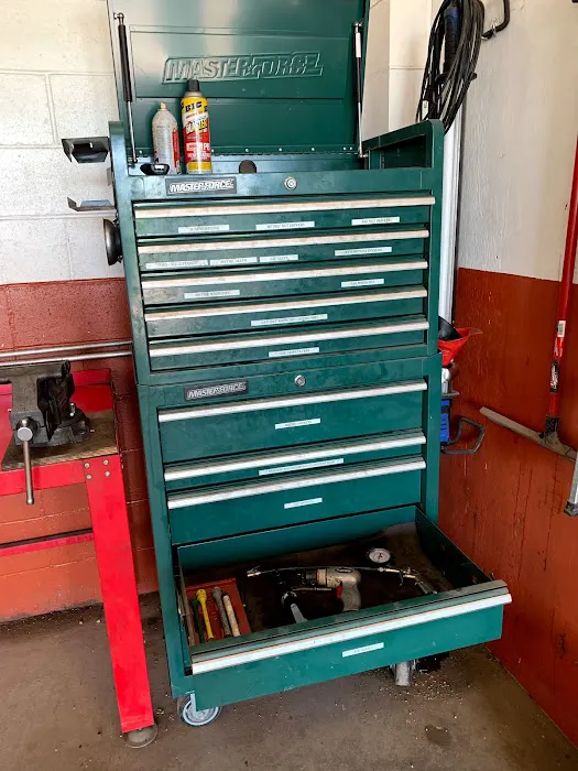 DIY Garage 1