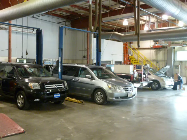 Honda Cars of Bellevue Service Department 5