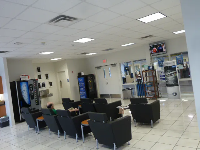Honda Cars of Bellevue Service Department 8