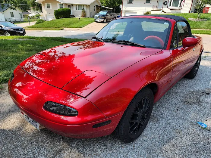 Chalek's Auto Body 9