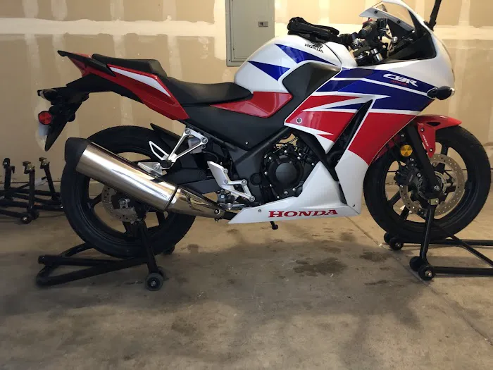 Galvan Motorcycle Garage 7