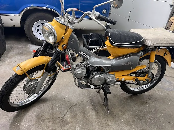 Galvan Motorcycle Garage 1