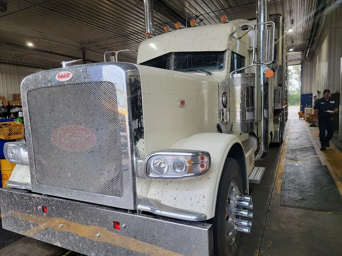 Speedco Truck Lube and Tires 1